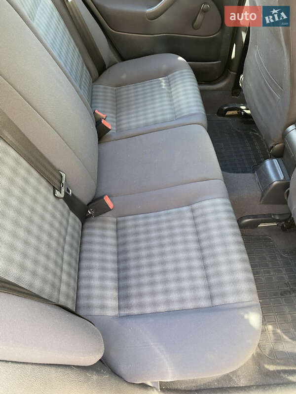 Универсал Skoda Octavia 2004 в Погребище