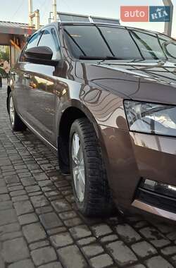 Лифтбек Skoda Octavia 2017 в 