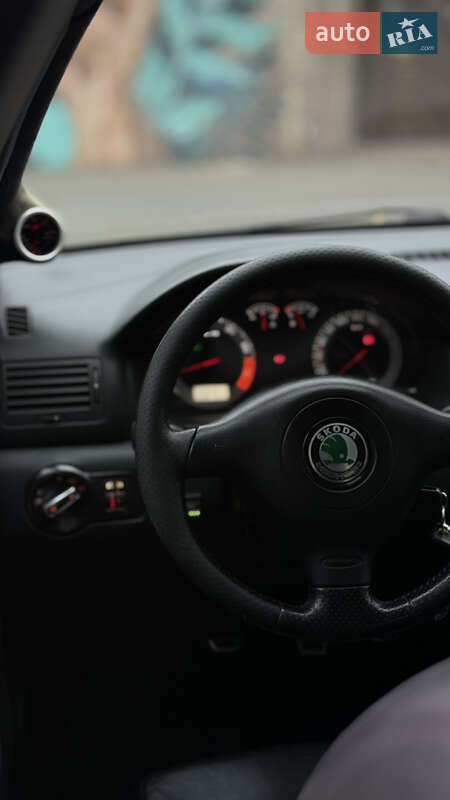 Ліфтбек Skoda Octavia 2005 в Дніпрі