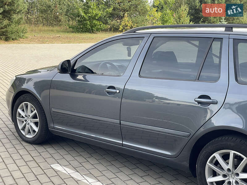 Універсал Skoda Octavia 2008 в Рівному