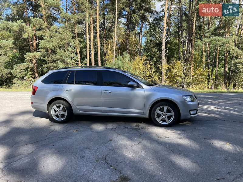 Универсал Skoda Octavia 2013 в Фастове