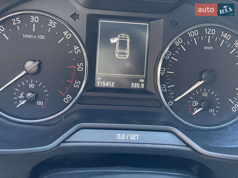 Универсал Skoda Octavia 2013 в Фастове