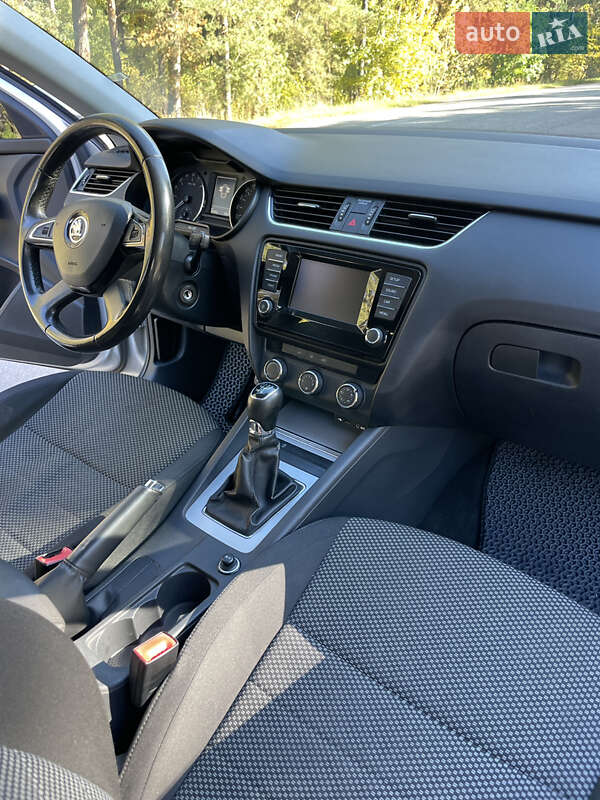 Универсал Skoda Octavia 2013 в Фастове