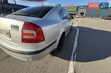 Ліфтбек Skoda Octavia 2004 в Києві