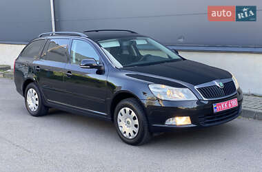 Универсал Skoda Octavia 2010 в 