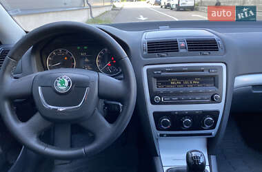 Универсал Skoda Octavia 2010 в 