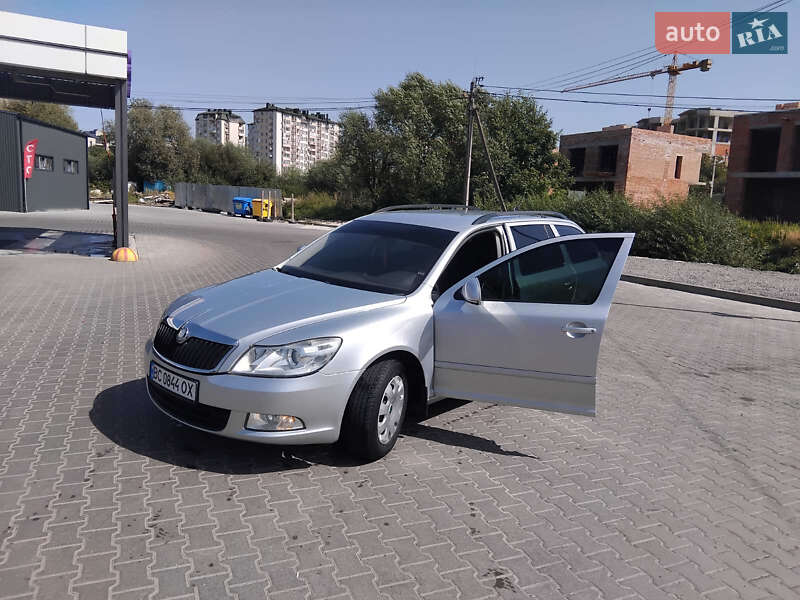 Skoda Octavia 2011 Skoda Octavia 2011