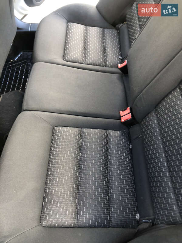 Универсал Skoda Octavia 2011 в Львове фото 11 Универсал Skoda Octavia 2011 в Львове