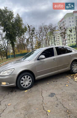 Лифтбек Skoda Octavia 2012 в 