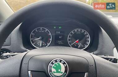 Ліфтбек Skoda Octavia 2010 в 