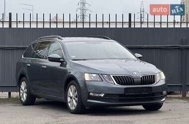 Универсал Skoda Octavia 2019 в 