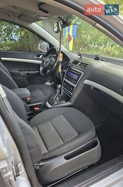 Универсал Skoda Octavia 2010 в 