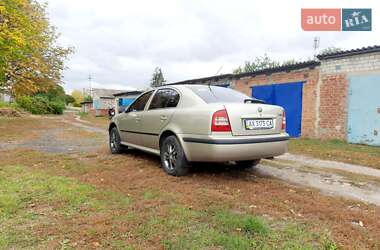 Лифтбек Skoda Octavia 2005 в 