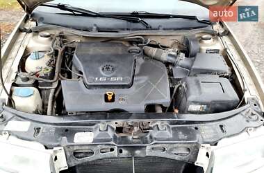 Лифтбек Skoda Octavia 2005 в 