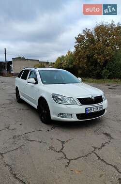Універсал Skoda Octavia 2011 в  фото 4 Універсал Skoda Octavia 2011 в