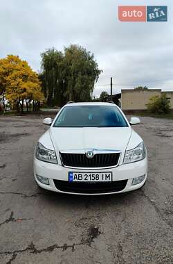 Універсал Skoda Octavia 2011 в  фото 11 Універсал Skoda Octavia 2011 в