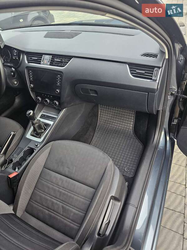 Лифтбек Skoda Octavia 2017 в Мукачево