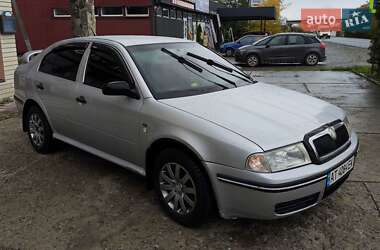 Лифтбек Skoda Octavia 2003 в 