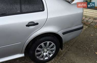 Лифтбек Skoda Octavia 2003 в 
