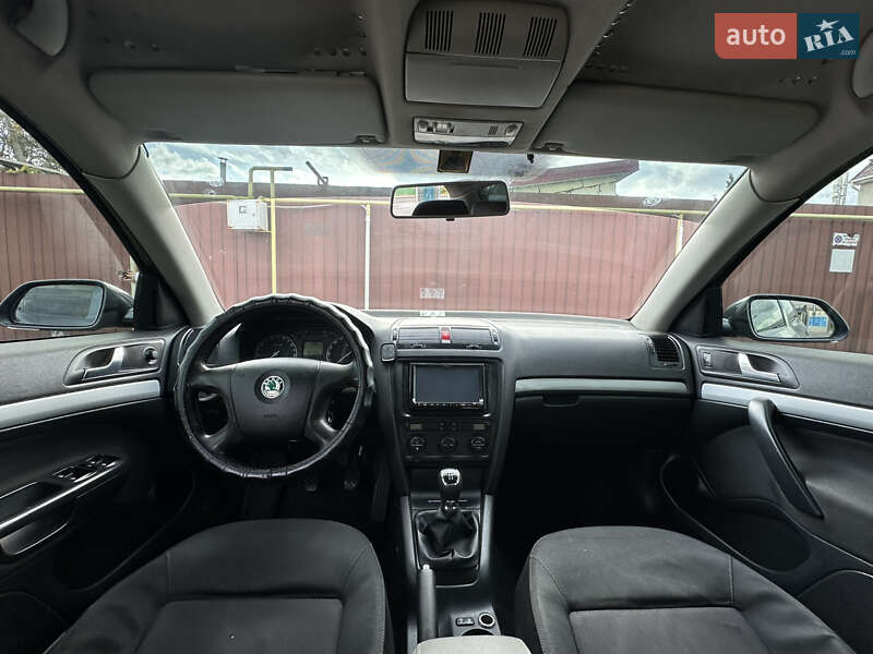 Лифтбек Skoda Octavia 2006 в Одессе