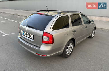 Универсал Skoda Octavia 2010 в 