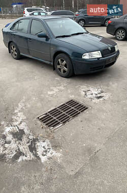 Лифтбек Skoda Octavia 2002 в  фото 3 Лифтбек Skoda Octavia 2002 в