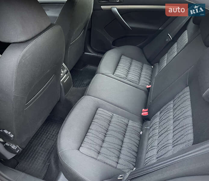Лифтбек Skoda Octavia 2009 в Мукачево