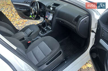 Лифтбек Skoda Octavia 2010 в 