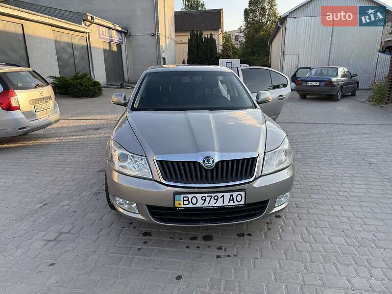 Лифтбек Skoda Octavia 2009 в Тернополе