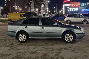 Лифтбек Skoda Octavia 2004 в 