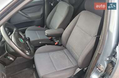 Лифтбек Skoda Octavia 2004 в 