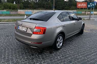 Лифтбек Skoda Octavia 2013 в 
