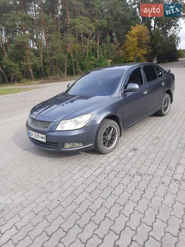 Лифтбек Skoda Octavia 2010 в Костополе