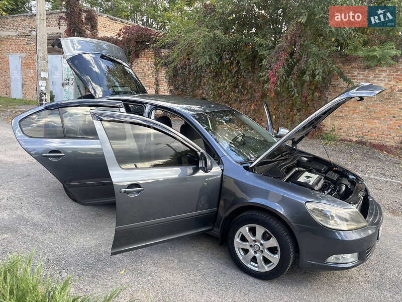 Лифтбек Skoda Octavia 2011 в Запорожье