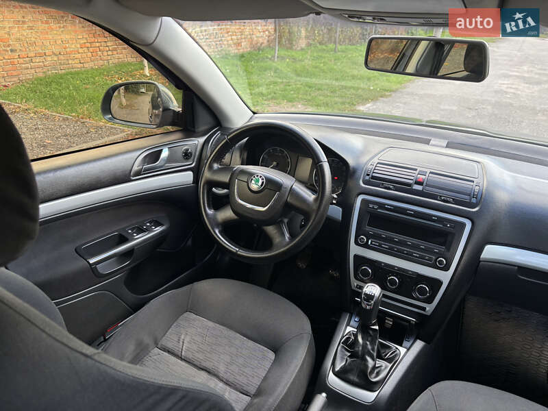 Лифтбек Skoda Octavia 2011 в Запорожье