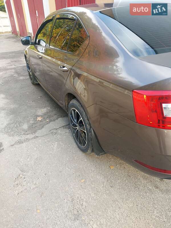 Лифтбек Skoda Octavia 2017 в Львове