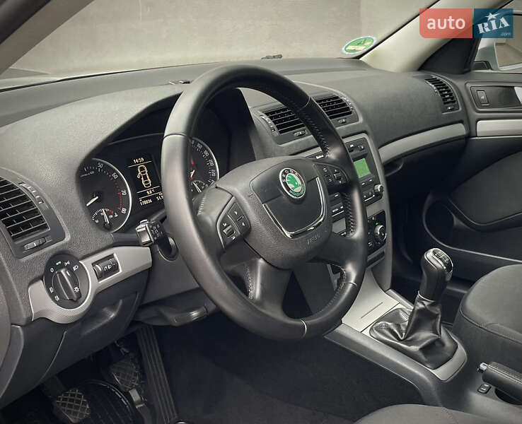 Лифтбек Skoda Octavia 2009 в Мукачево