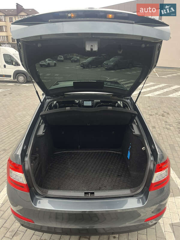 Лифтбек Skoda Octavia 2016 в Ровно