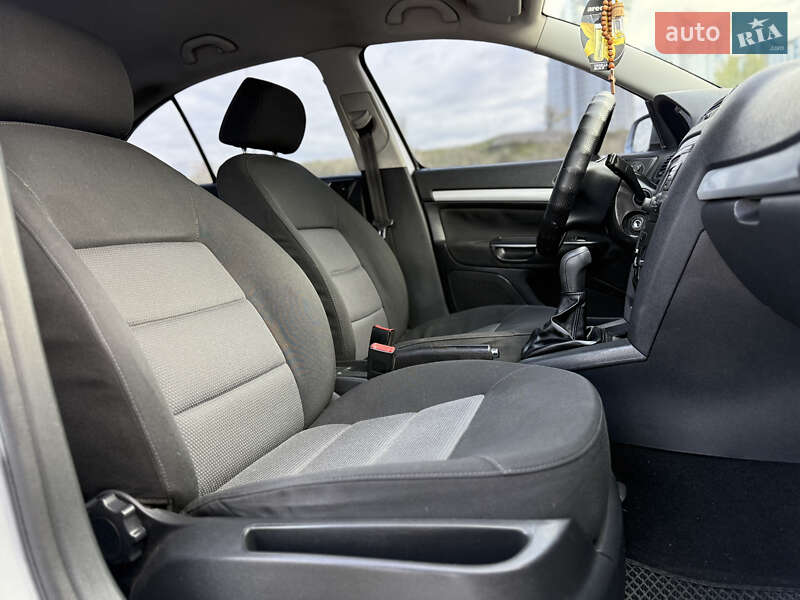 Ліфтбек Skoda Octavia 2008 в Києві