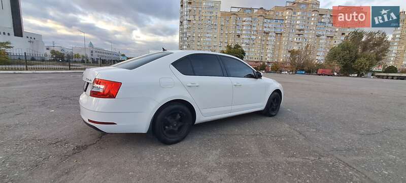 Лифтбек Skoda Octavia 2019 в Киеве