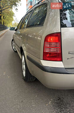 Универсал Skoda Octavia 2004 в 