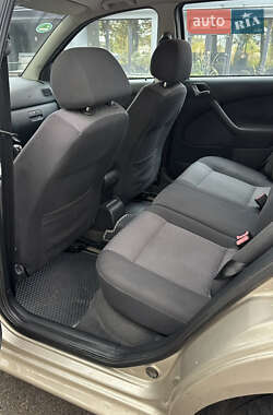 Универсал Skoda Octavia 2004 в 