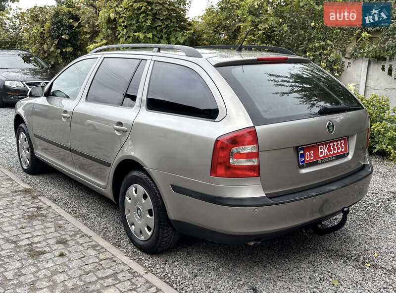 Універсал Skoda Octavia 2008 в Дніпрі