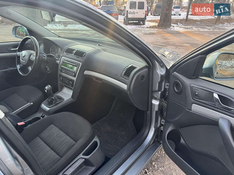 Универсал Skoda Octavia 2012 в Каменском
