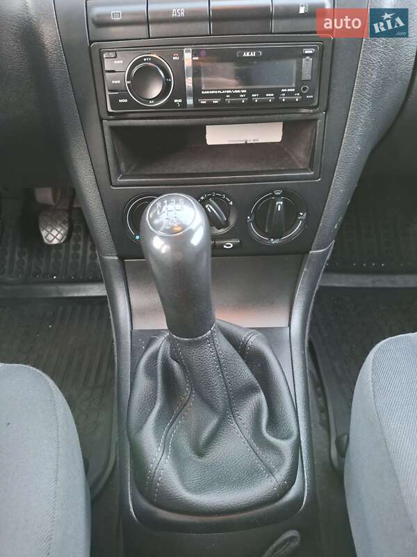 Универсал Skoda Octavia 2005 в Умани