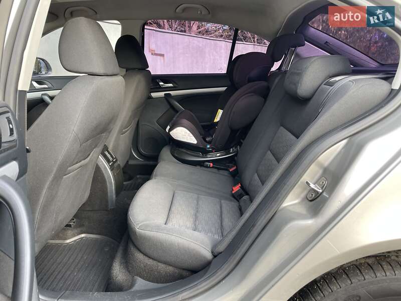Лифтбек Skoda Octavia 2013 в Киеве