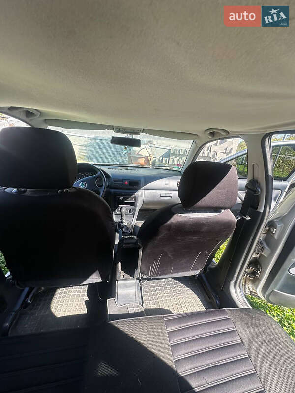 Универсал Skoda Octavia 2002 в Тячеве