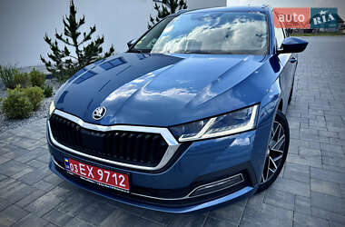 Универсал Skoda Octavia 2021 в Киеве