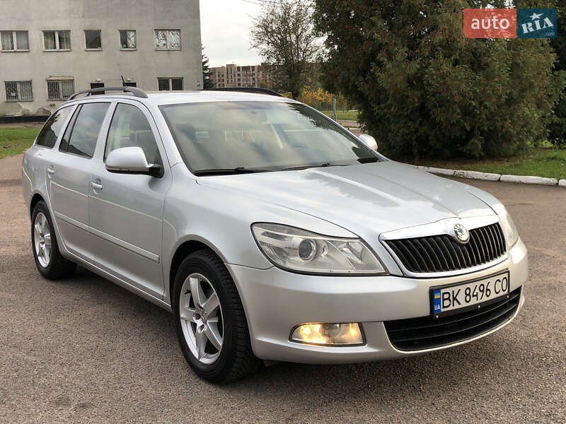Универсал Skoda Octavia 2012 в Ровно