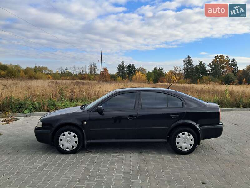Лифтбек Skoda Octavia 2003 в Ивано-Франковске